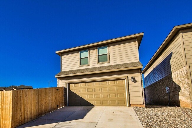 Building Photo - 208 Lake Ct