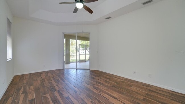 Building Photo - 5279 Lovett Rd