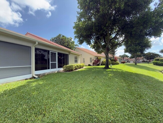 Building Photo - 7922 Sandy Pointe Dr