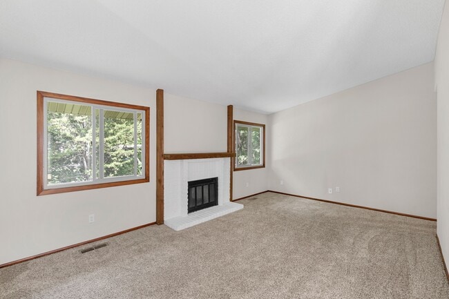 Building Photo - 9774 Dorset Ln