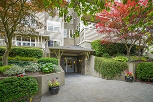 Building Photo - 1415 6th Ave N