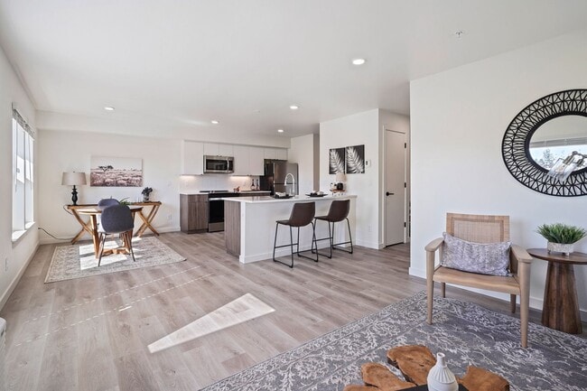 Building Photo - Edgewater Apartments: Tranquil Canal-Side ...