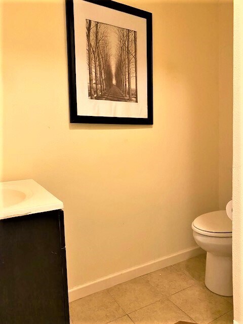 Building Photo - 3300 Bellefontaine St