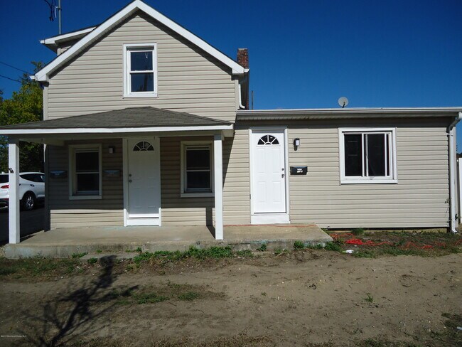 Building Photo - 113 Hibernia Ave