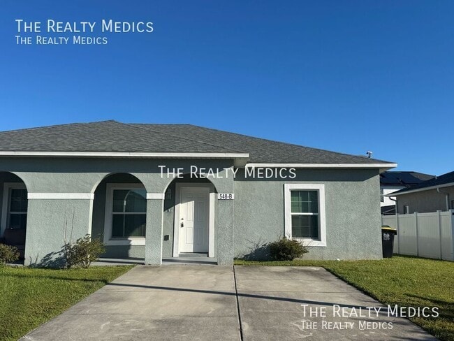 Building Photo - 548 Albatross Dr