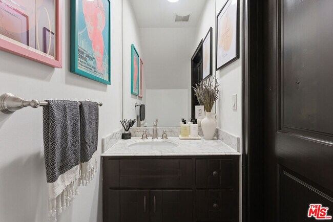 Building Photo - 500 Orlando Ave