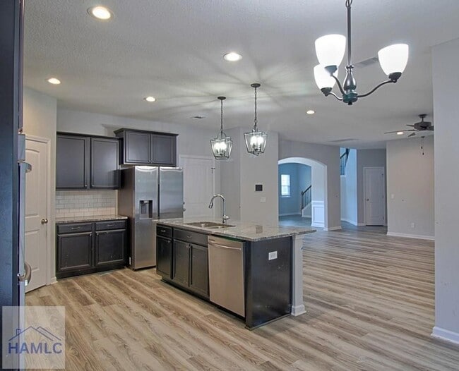 Building Photo - 39 Herty Ln