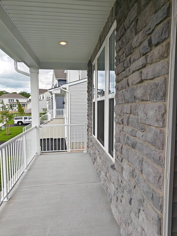 Building Photo - 9 Devon Dr