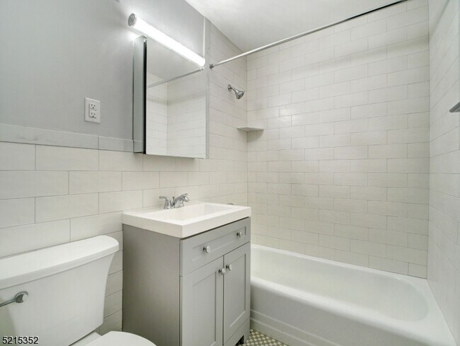 Building Photo - 377 S Harrison St