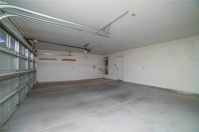 Building Photo - 258 Via Tempesto St
