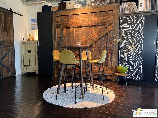 Building Photo - 13320 Beach Ave