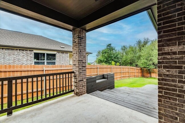Building Photo - 8008 Prairie Rye Dr