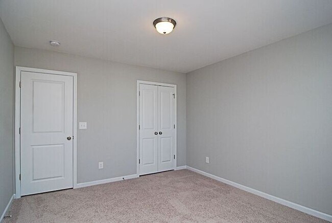 Building Photo - 421 Hosea Ct