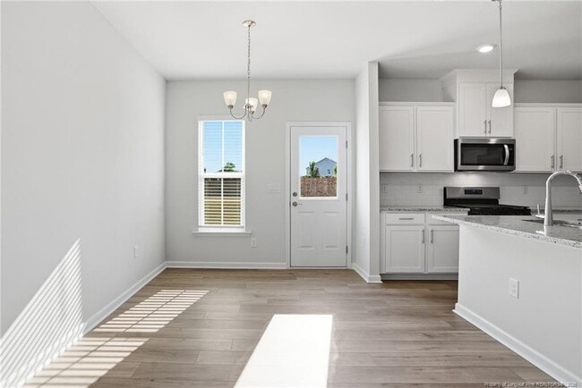 Building Photo - 1952 Dapple Dr