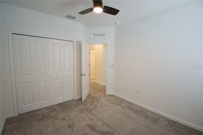 Building Photo - 2500 Skyline Lp