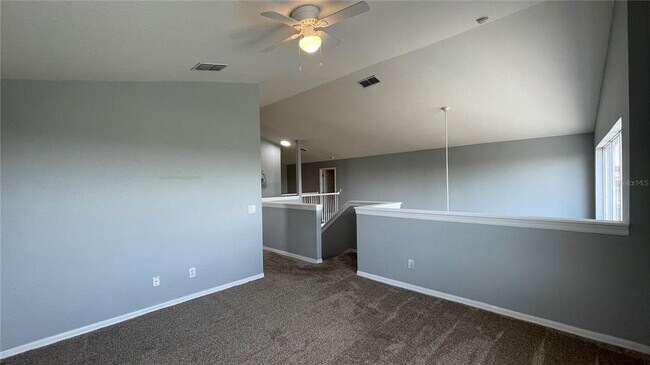 Building Photo - 546 Windsor Pl