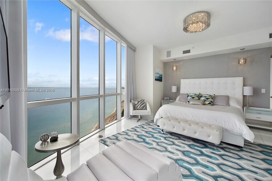 Building Photo - 18101 Collins Ave