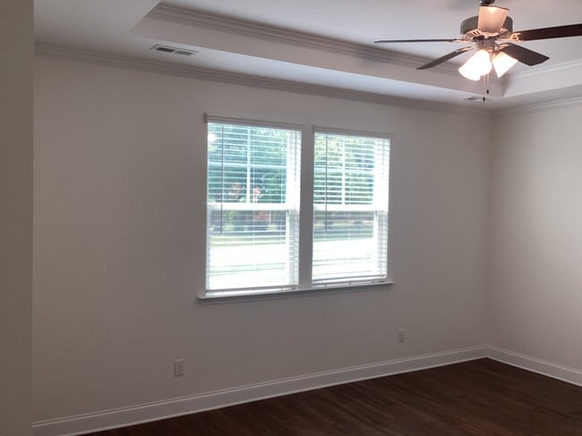 Building Photo - 313 Stowe Rd