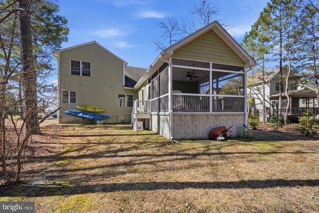 Building Photo - 5807 Blue Claw Ct
