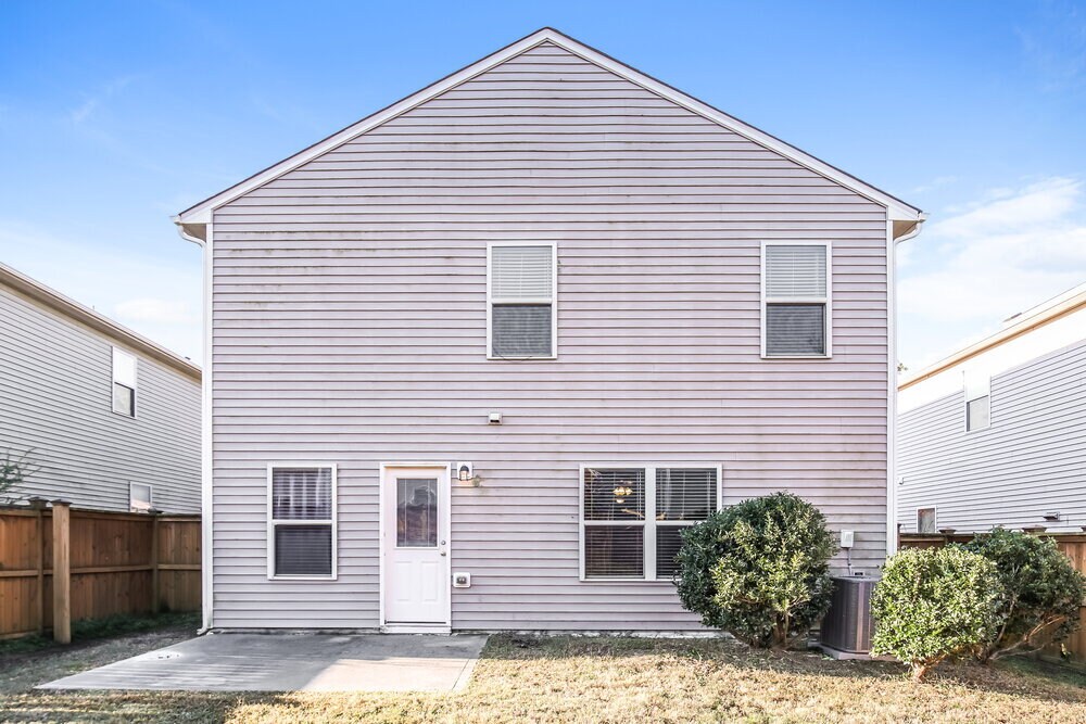 Building Photo - 3661 Althorp Drive