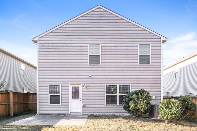 Building Photo - 3661 Althorp Drive