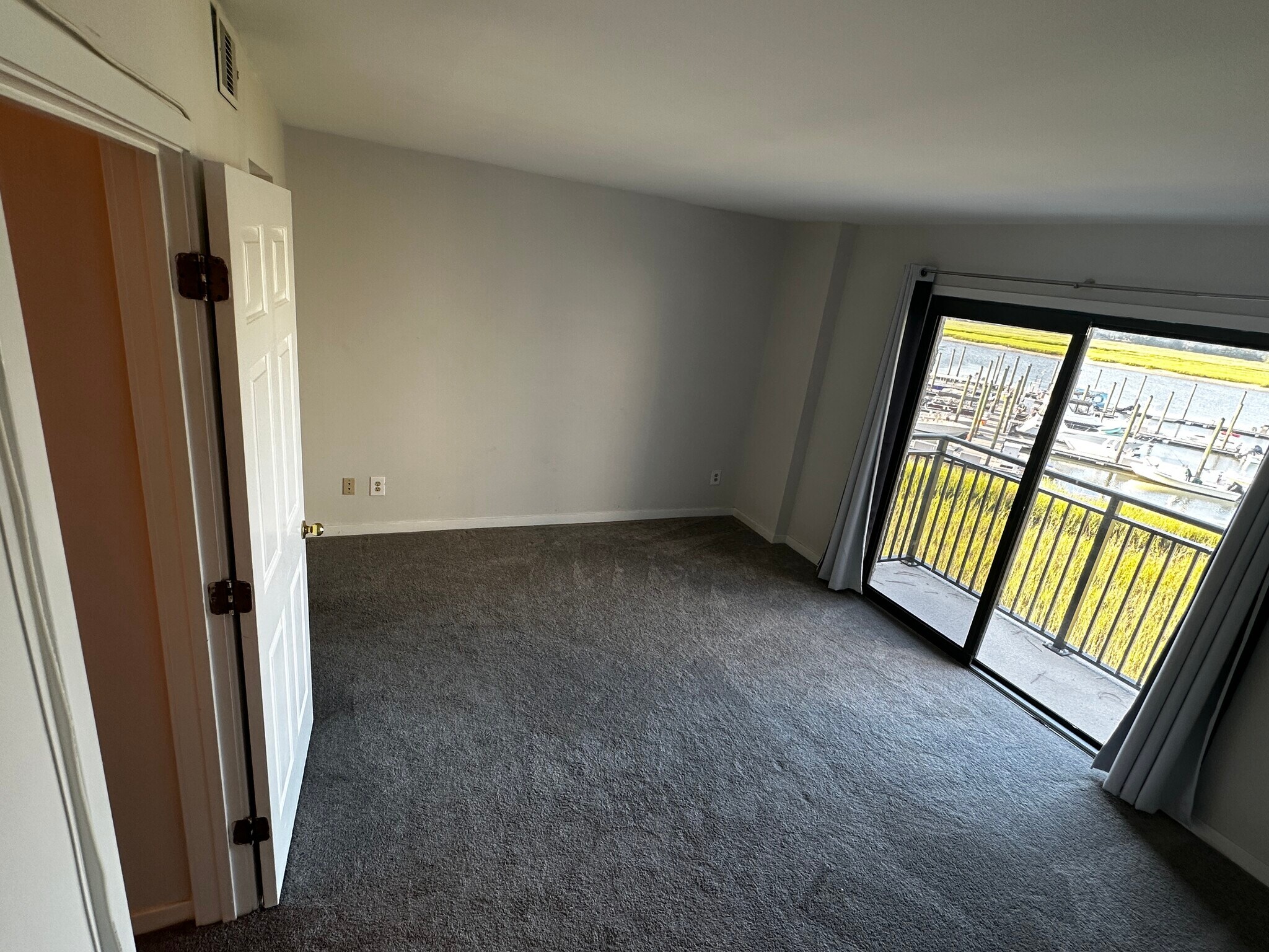 Building Photo - 90 Helmsman Way