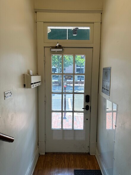 Front Entrance / Mailboxes, interior view - 21 N Braddock St