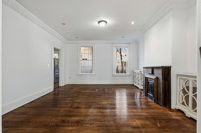 Building Photo - 37 W 34th St.