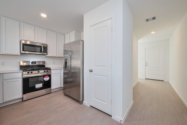Building Photo - 18224 Pontecorvo Ln