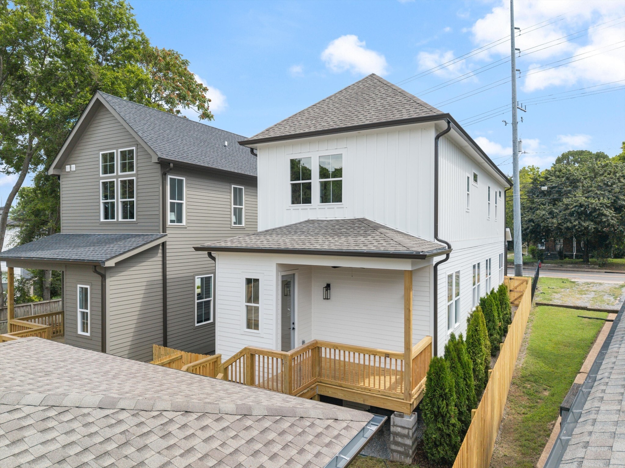 Building Photo - 2830 Clifton Ave