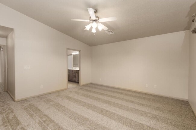 Building Photo - Single family with views and covered patio.