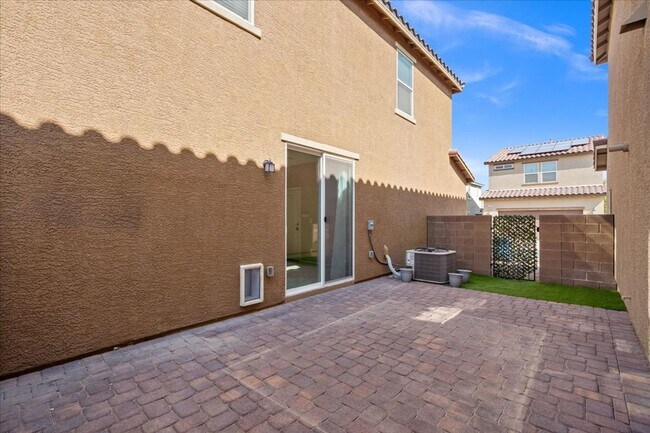 Building Photo - Fabulous Home!