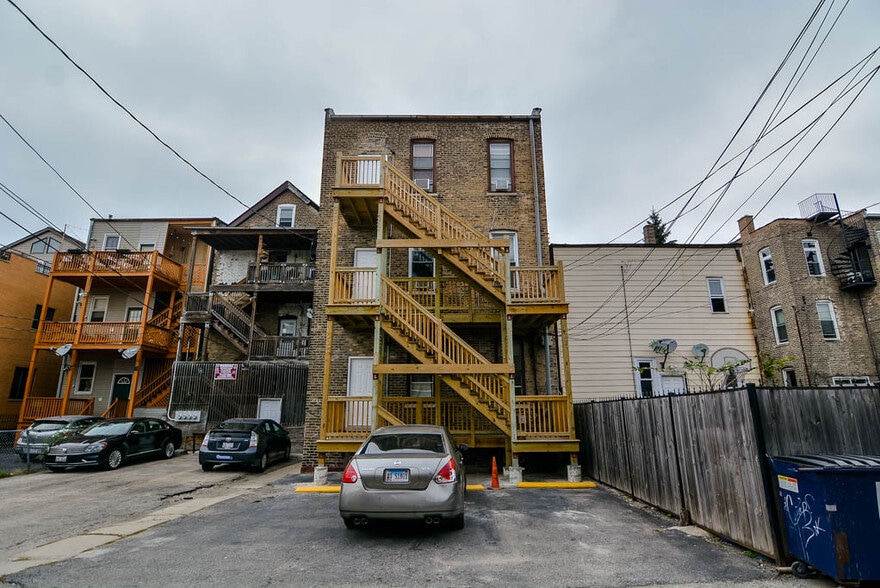 Building Photo - 1741 W Huron St