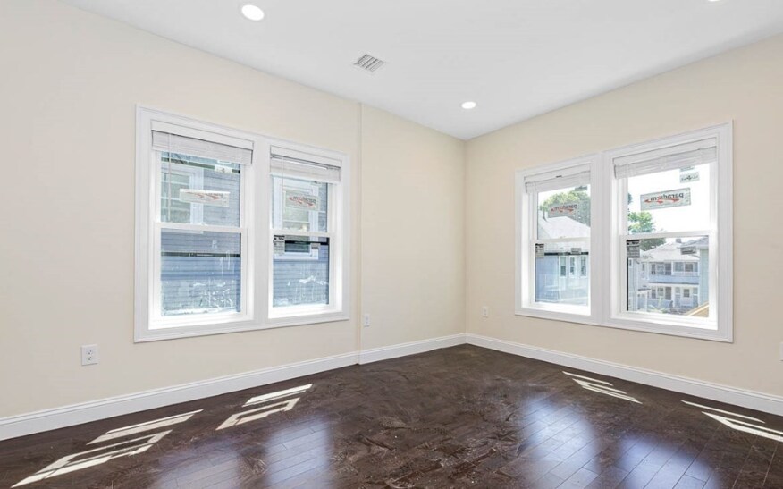 Building Photo - 85 Fern Rd