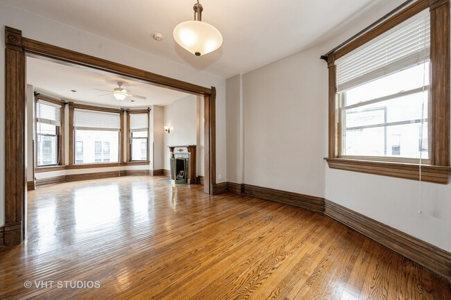 Building Photo - 3216 W North Ave