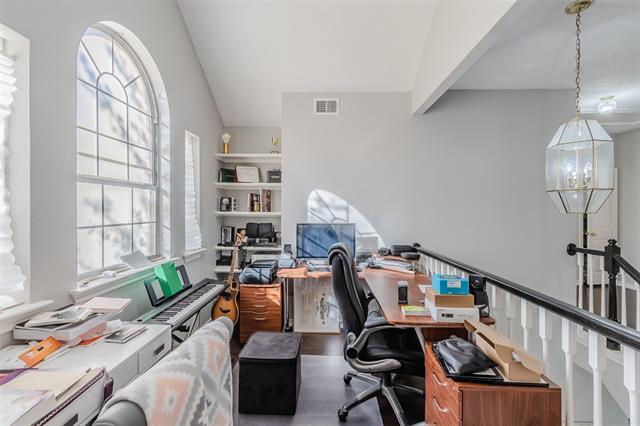 Building Photo - 4210 Oak Mt Dr
