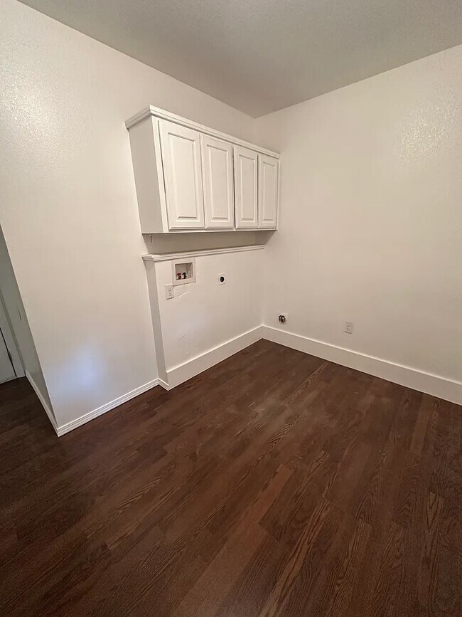 Building Photo - 9 Bewdley Cir