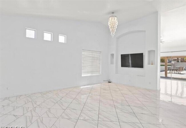 Building Photo - 5141 Eldora Ave