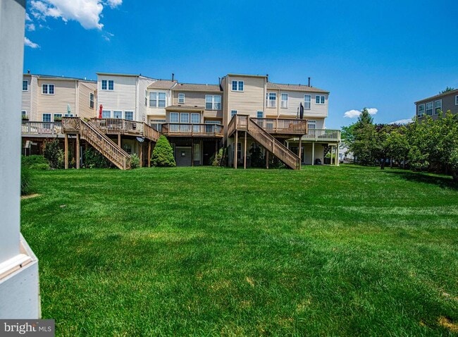 Building Photo - 9736 Morningview Cir