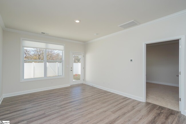 Building Photo - 336 Cub Ct