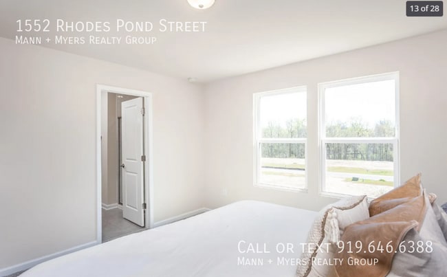 Building Photo - 1552 Rhodes Pond St