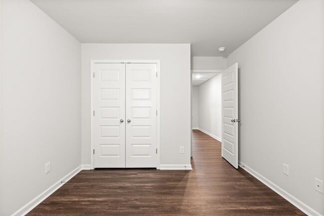 Building Photo - 4 Bed 2.5 Bath home in Gainesville!