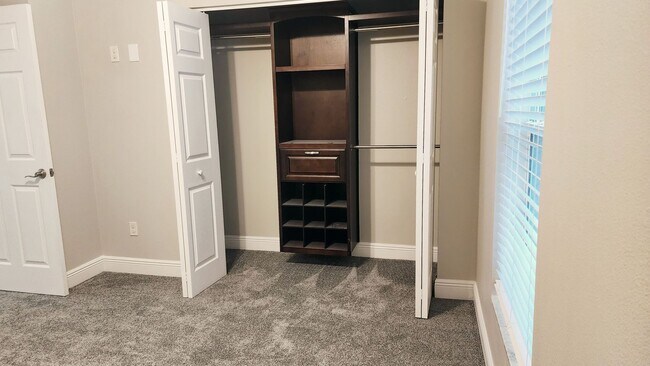 Building Photo - 5151 SE 103rd Ln
