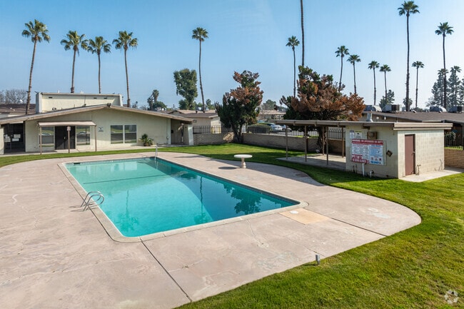 Building Photo - Park Villa Apartments