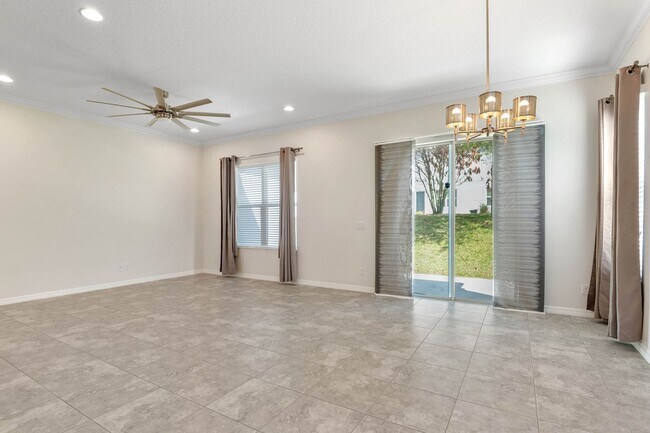 Building Photo - 4 bedroom in Apopka available now!