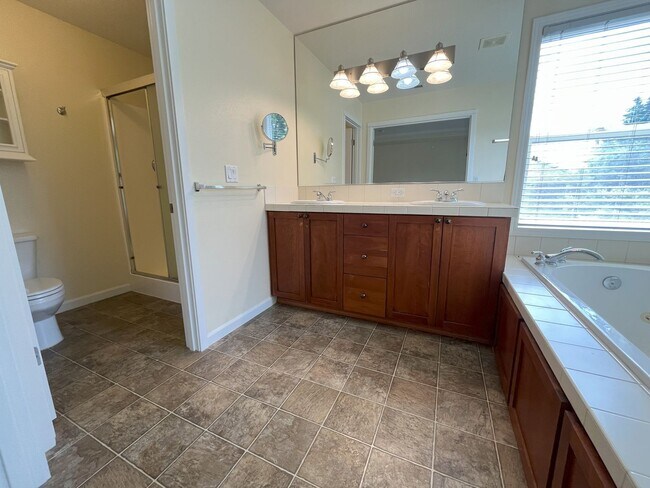 Building Photo - Elegant 5-Bedroom + Bonus Room Home with Modern Upgrades and Serene Outdoor Space