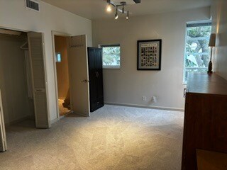 Building Photo - 4950 Bayshore Blvd