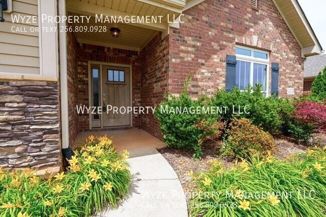 Building Photo - 410 Creekwater Cir