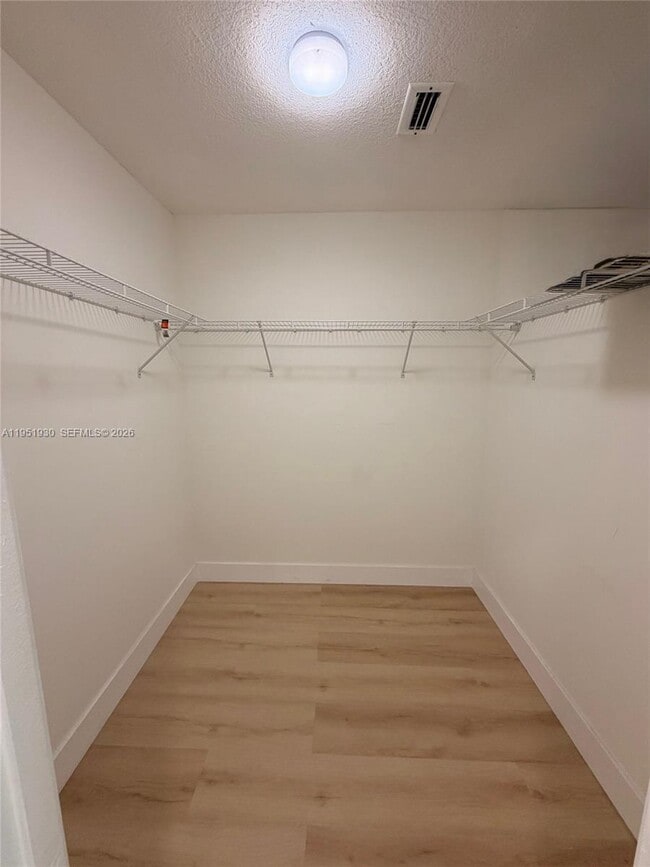 Building Photo - 1462 SW 25th Ave