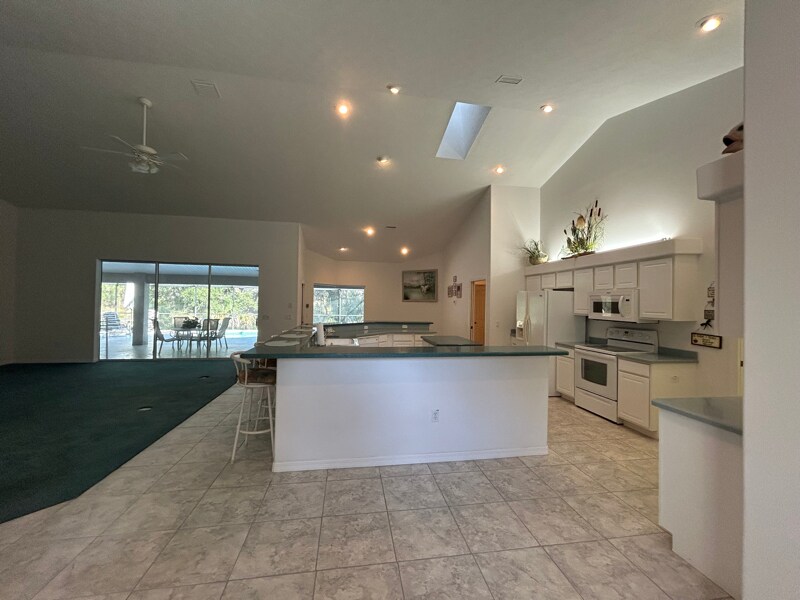 Building Photo - 10259 N Lupi Point